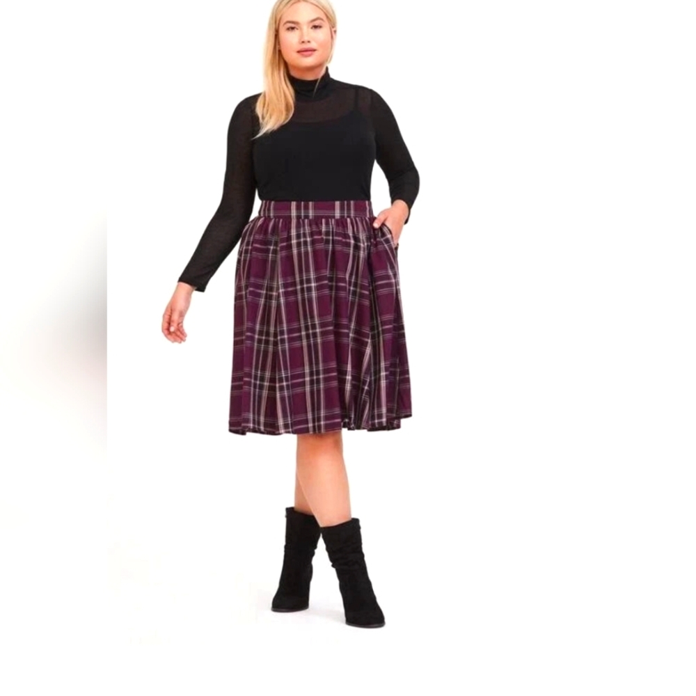 Torrid Burgundy Plaid Flare Lined Skirt Knee Length Academia Stretch Size 18